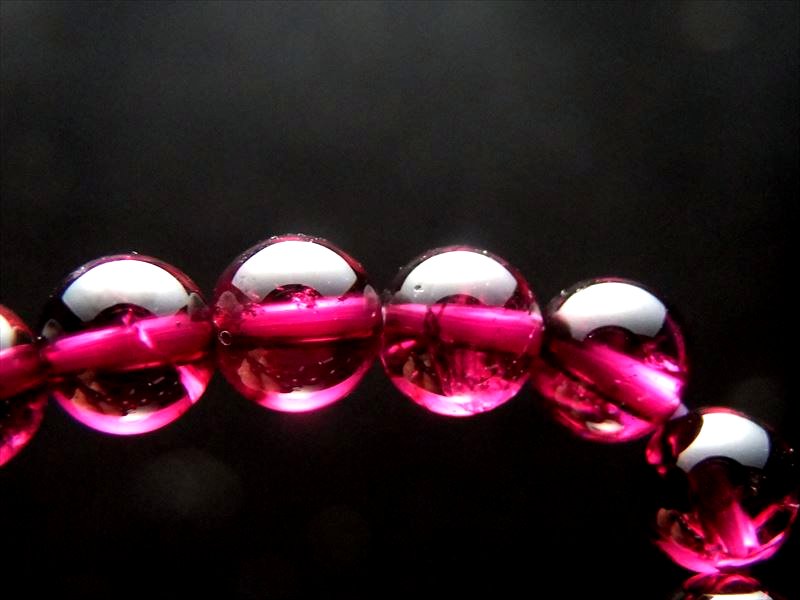 マラヤガーネットとは 産地 硬度と天然石の特徴