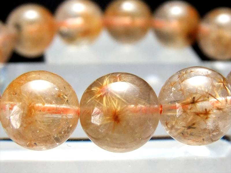 フラワールチルクォーツとは？産地・硬度と天然石の特徴